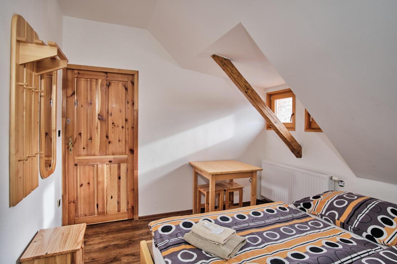Strnadovsky Mlyn Hotel Jesenice  Eksteriør billede