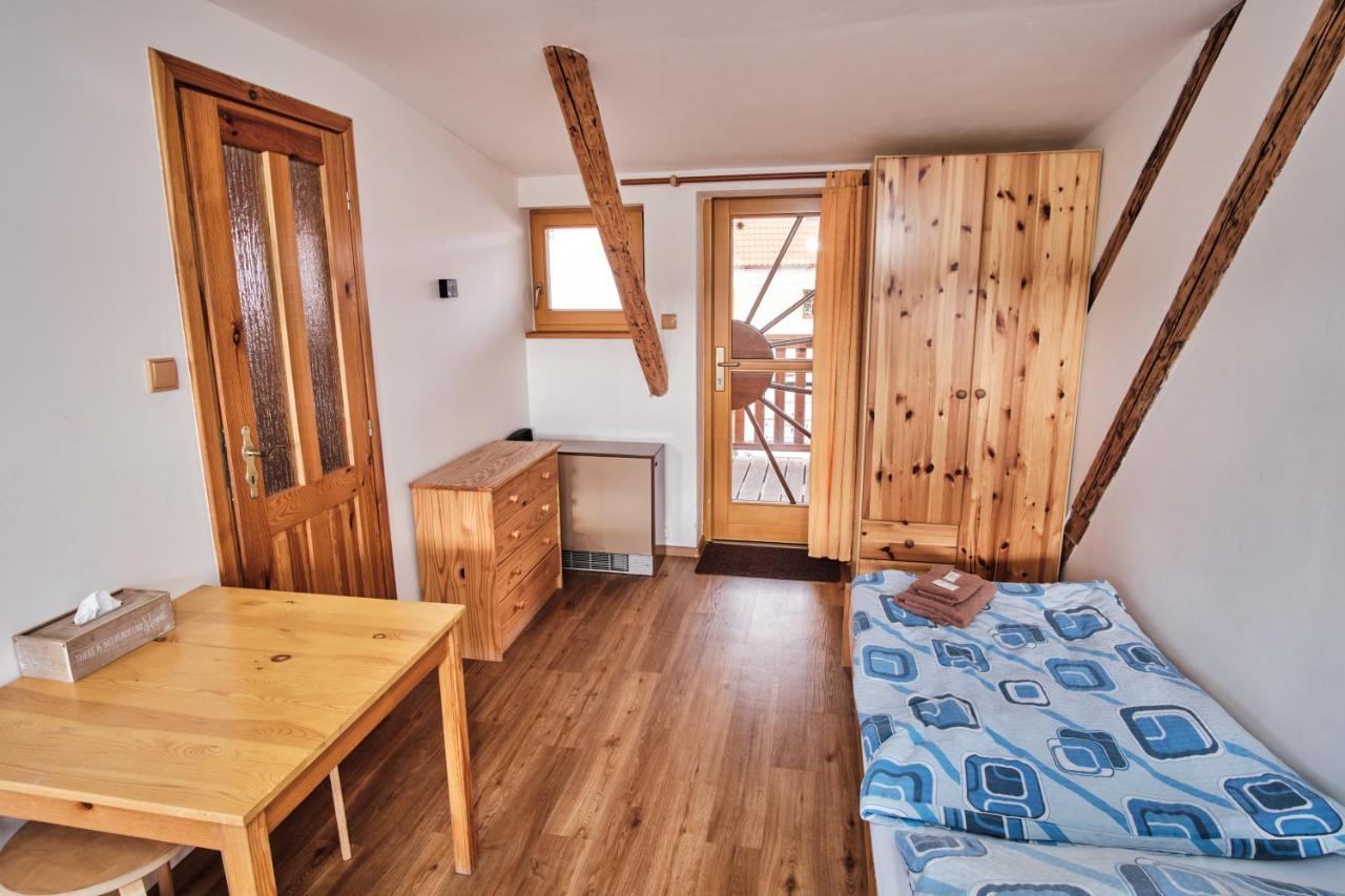 Strnadovsky Mlyn Hotel Jesenice  Eksteriør billede