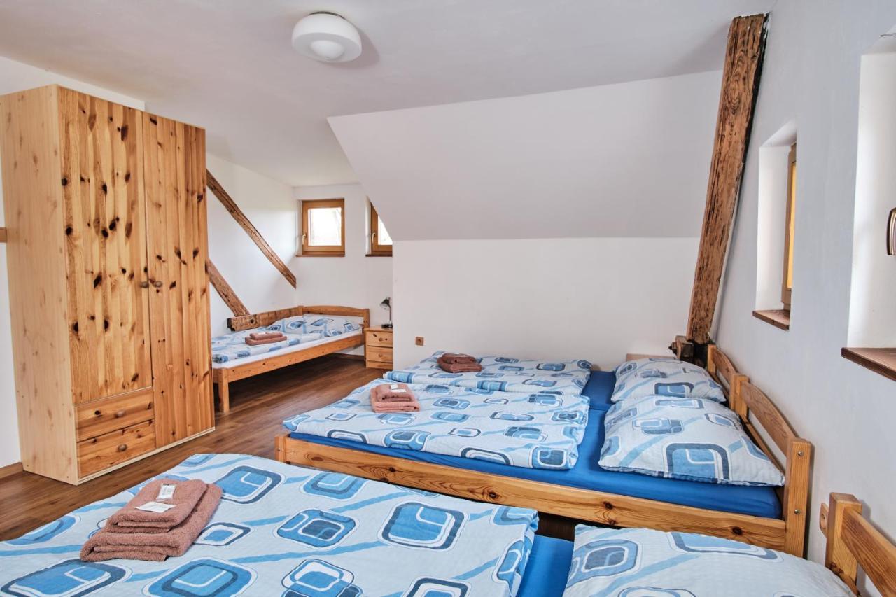 Strnadovsky Mlyn Hotel Jesenice  Eksteriør billede