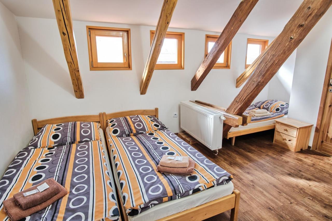 Strnadovsky Mlyn Hotel Jesenice  Eksteriør billede
